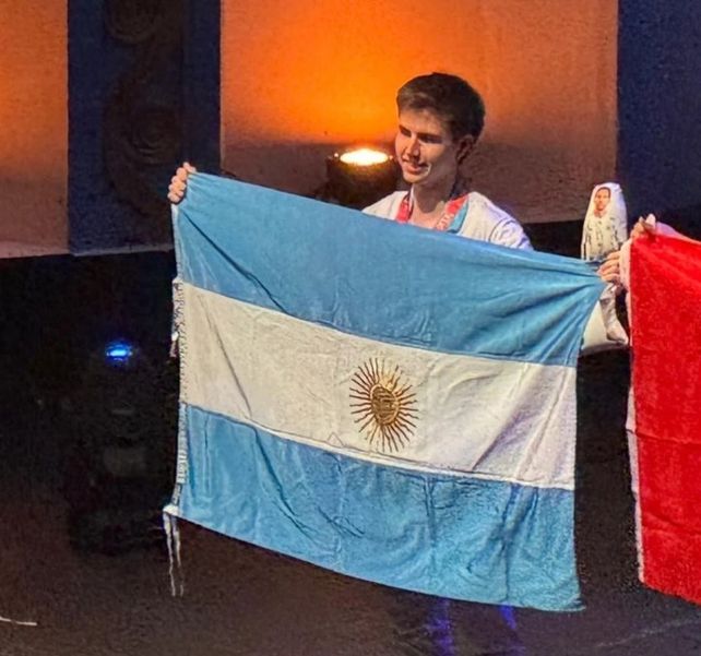 Orgullo rosarino: un alumno del Politécnico ganó una medalla de bronce en el mundial de Matemática