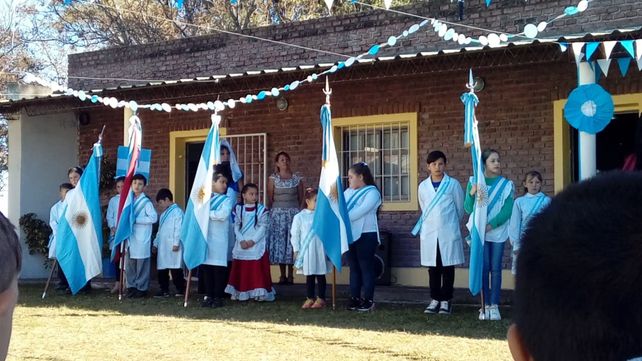 Escuelas rurales compartieron los festejos del 25 de Mayo