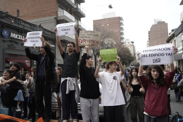 Escuela Guido y Spano: un acuerdo por la tasación del inmueble destrabaría el conflicto