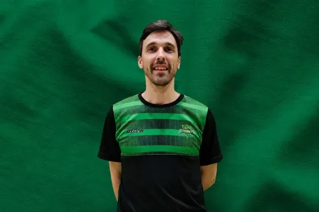 Estudiantes de Concordia tiene nuevo entrenador para la Liga Federal. Será Bruno Chareun.