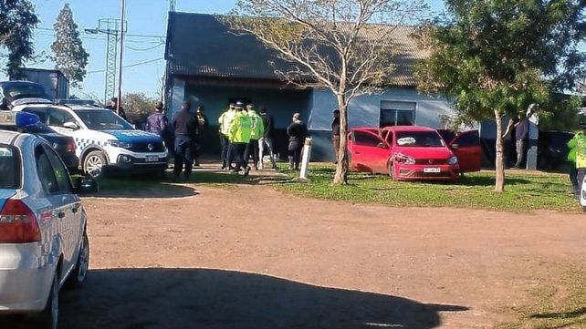 Persecución, choque y el secuestro de 581 panes de marihuana