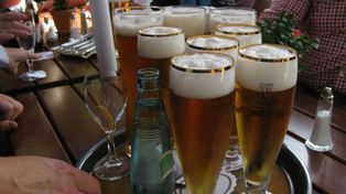 Concejales de Córdoba piden prohibir los 2 x 1 de bebidas