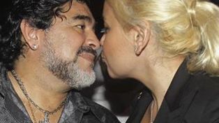 Revelan que Maradona se peleó con su novia y no reconocerá a su hijo