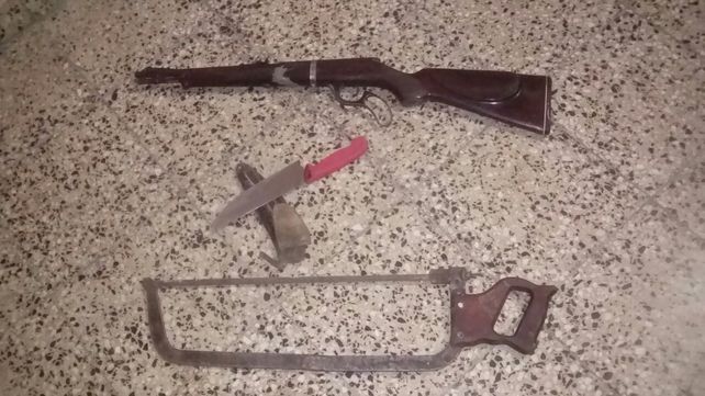 Cuatreros tras las rejas: trasladaban 160 kilos de un vacuno faenado