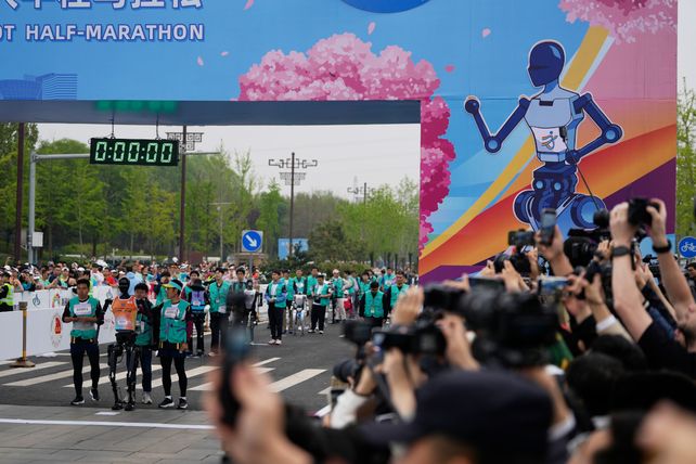 Robots compitieron en una media maratón, pero los atletas humanos aún son mejores