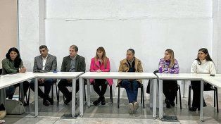 El gobierno provincial presentó el programa para árbitras de fútbol en seis localidades de la bota.