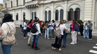 Profesionales de la salud en alerta: La modificatoria de la Ley que reglamenta la carga horaria agrava la inseguridad laboral, expresaron en Casa de Gobierno