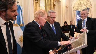 El presidente Fernández recibió al director de la Nasa, Bill Nelson.