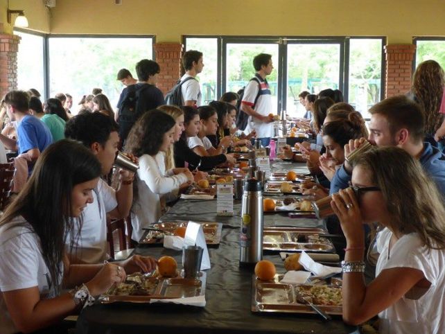 Reabre sus puertas el comedor universitario