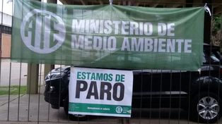 Con un paro por 72 horas, se profundiza el conflicto en Medio Ambiente