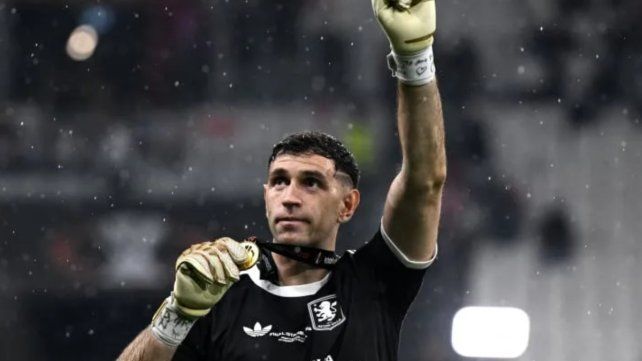 Dibu Martínez fue ofrecido al Chelsea