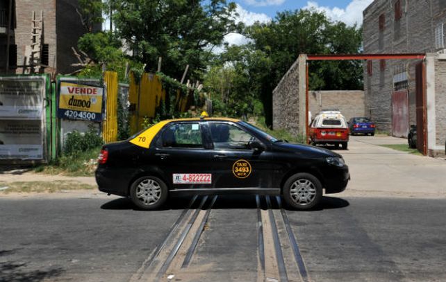 Una vez más los taxistas rosarinos quedaron a merced de los asaltantes. Esta vez fue en Lima y Garay