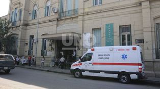 Ingresó al Cullen con obesidad mórbida y su vida corre riesgo