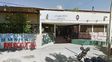 Una directora obliga a arrodillarse para poder ir al baño