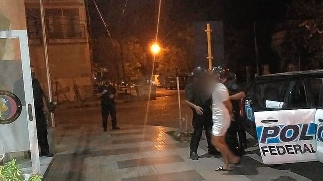 Detuvieron a un líder espiritual acusado de trata de personas