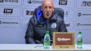 Daniel Oldrá dejó de ser el técnico de Godoy Cruz