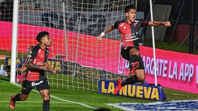 El de Castro en Colón, candidato al Gol de los 4º de final