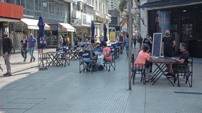 Bares y restoranes en la ciudad de Santa Fe y su actividad restringida