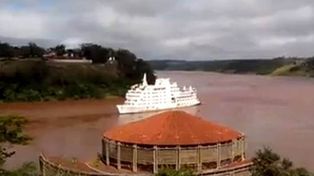 Rehabilitarán dos de los tres paseos de las Cataratas mientras baja el Iguazú