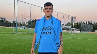 Alan Forneris, después de firmar su primer contrato con Colón, participó de una concentración con la Selección Argentina Sub 20.