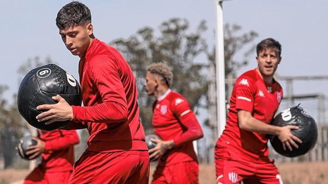 Unión podría realizar la pretemporada en Uruguay o Mar del Plata.