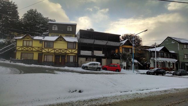 Ushuaia amaneció cubierta de nieve a una semana del comienzo de la primavera