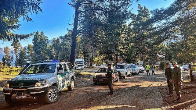 Incendio forestal en Chubut: cortan la Ruta 40 entre Epuyén y El Hoyo.