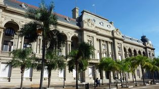 En la sede del gobierno provincial se analiza la posibilidad de dictar dos días de asueto administrativo, el 23 y el 30.