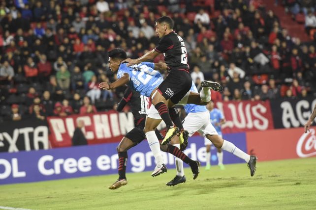 Minuto a minuto de Newells-Blooming por Copa Sudamericana