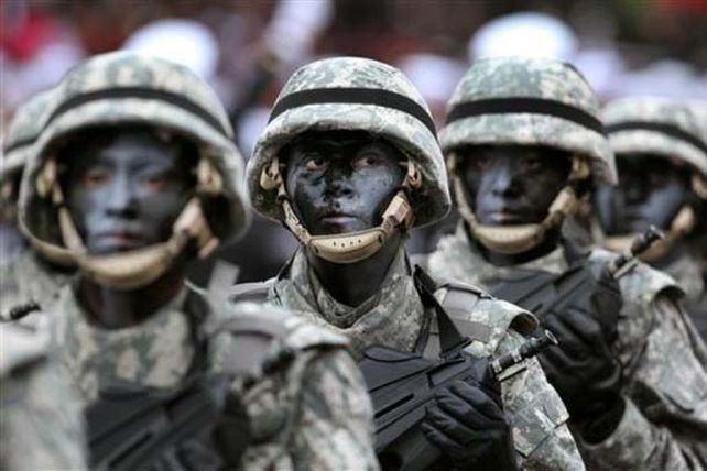 Detuvieron a un hombre disfrazado del personaje Guasón en un desfile en Perú