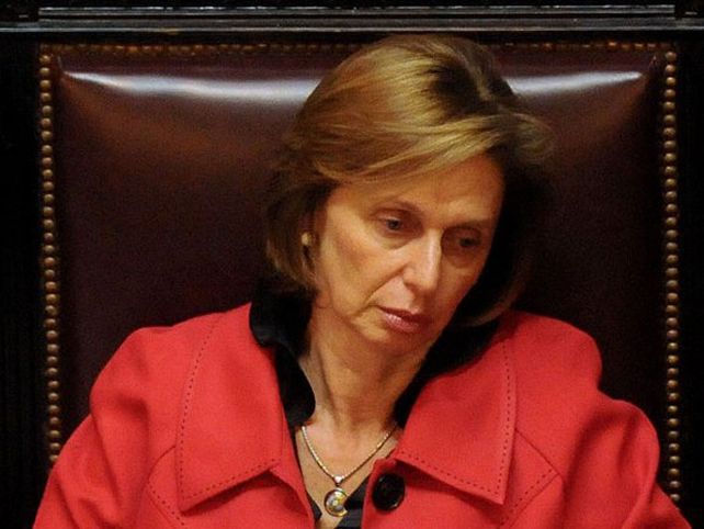 La esposa de Alperovich pidió disculpas: Caí como una tarada
