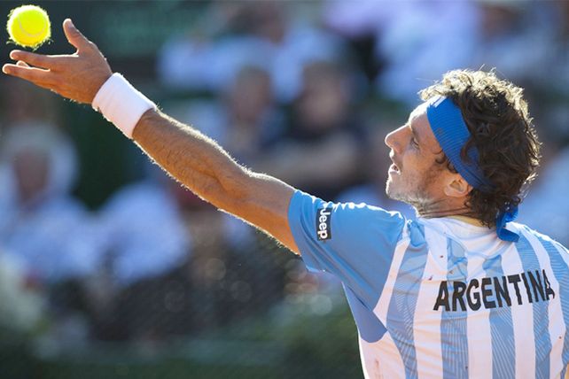 Mónaco enfrenta a Tsonga en busca de las semifinales de la Davis