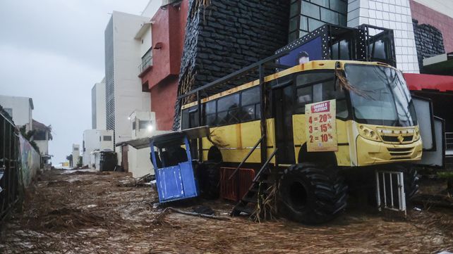 Impactantes imágenes del paso del huracán Delta por Cancún y Playa del Cármen