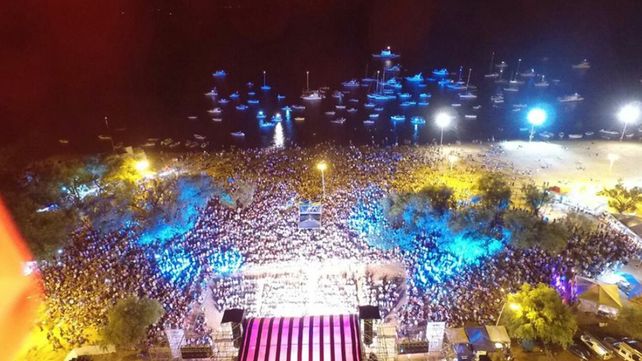 Concepción del Uruguay: Comienza la Fiesta de la Playa