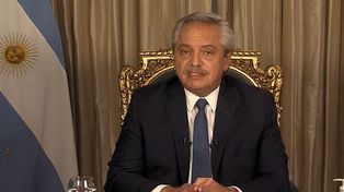 Es global la escasez de vacunas, explicó Fernández a un año de la cuarentena