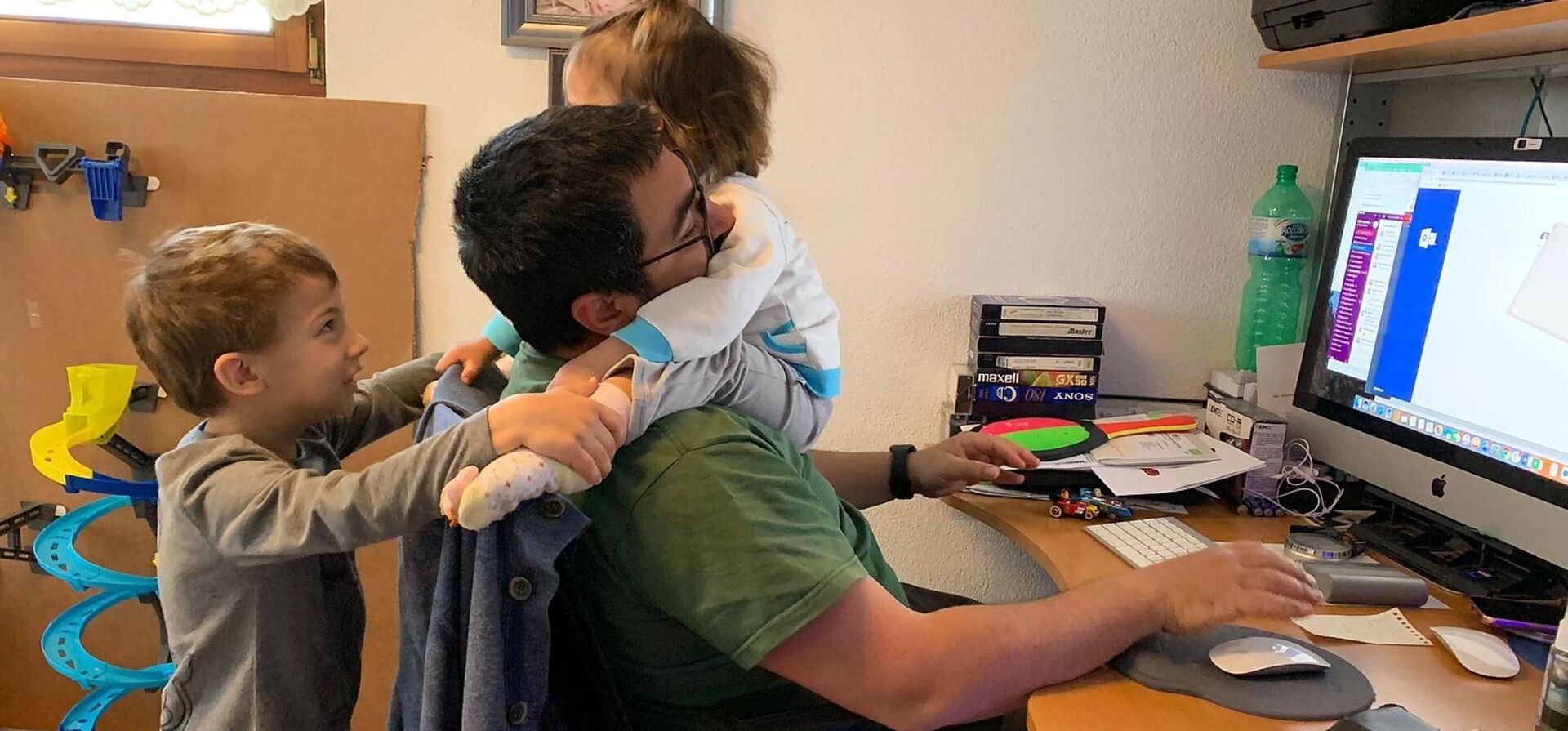 Lo remoto perdió el miedo en la pandemia: la experiencia de una psicóloga, un programador y una bioquímica