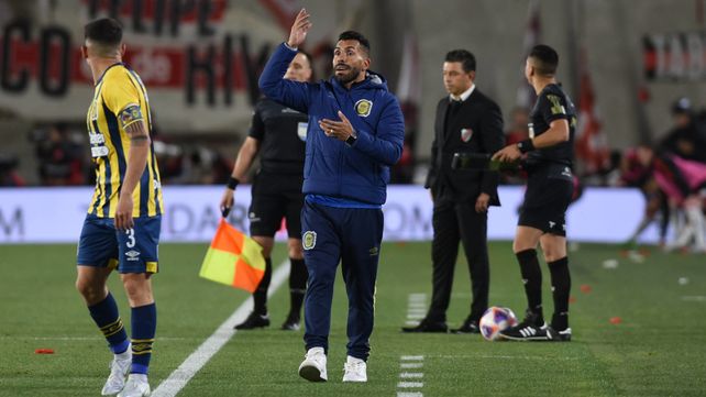 Carlos Tevez se retiró del Monumental muy conforme con lo que hizo su equipo. El lunes cierra contra Colón.