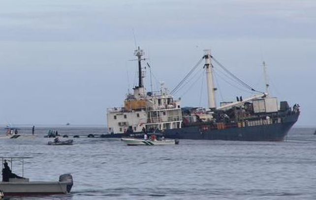 Riesgo. El buque Floreana sufrió una grave avería a fines de enero. Lleva a bordo combustible