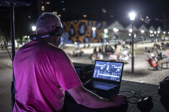 Rosario tendrá una escuela de DJ, iluminador, luthería, escenografía y sonido