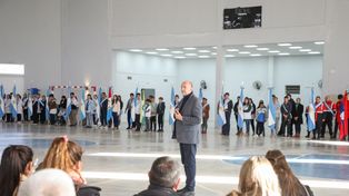 En Ceres. El gobernador Omar Perotti estuvo en el Centro de Educación Física.