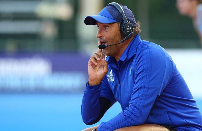 Carlos Chapa Retegui es el actual entrenador del seleccionado femenino Las Leonas.