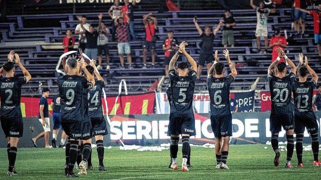 Este es el plantel de Colón que buscará el ascenso a Primera