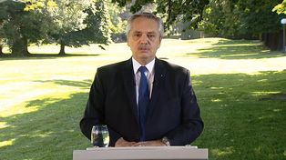 Alberto Fernández manda señales de unidad al interior de la convulsionada coalición oficialista.