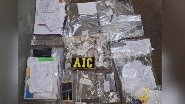 Los elementos secuestrados en el pabellón de Piñero donde estaba alojado Lencina