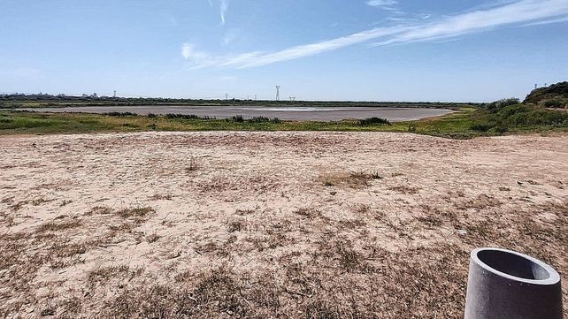 Seca. Así luce la laguna Bedetti