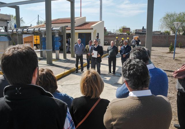 Habilitaron la Estación Elevadora en barrio Los Hornos que beneficia a más de 50 mil santafesinos