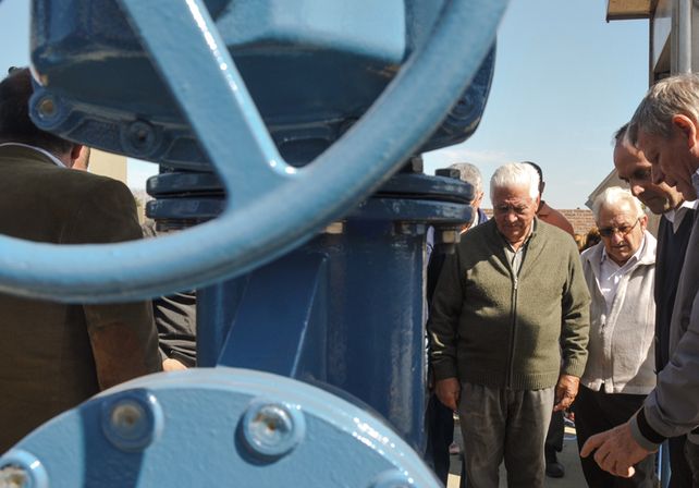 Habilitaron la Estación Elevadora en barrio Los Hornos que beneficia a más de 50 mil santafesinos