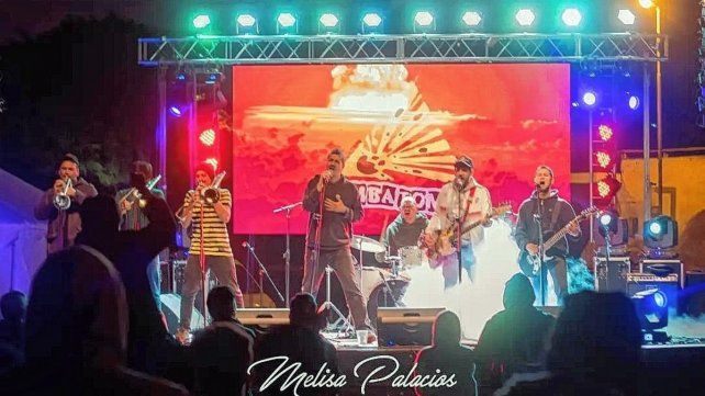 Bombatomika festeja sus diez años en la Casa de la Cultura