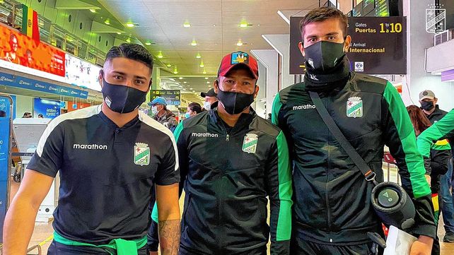 Oriente Petrolero llegó con toda su dotación a Santa Fe para visitar a Unión.