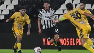 Libertad guardó a todos los titulares para el partido del miércoles ante Central